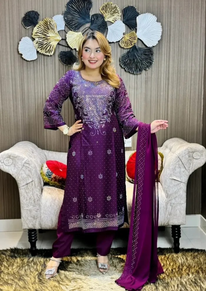 গ্লোসি স্টোন ওয়ার্ক স্যুট-আনস্টিজ - Image 8